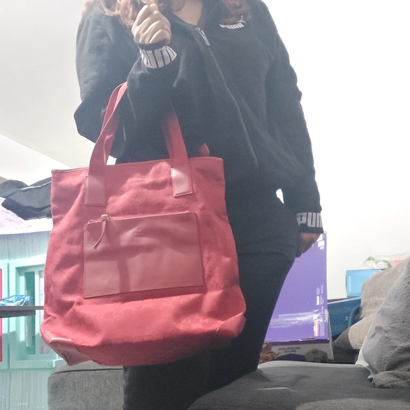 Very Good condition Gucci tote - Picture 7 of 15